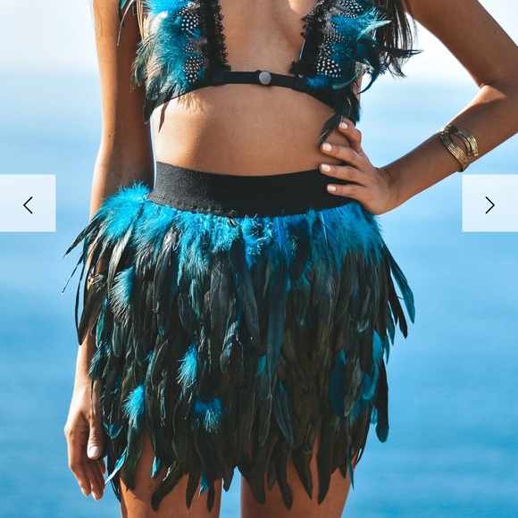 Born in Stockholm feather festival shirt in black shown in last photo - Picture 2 of 6